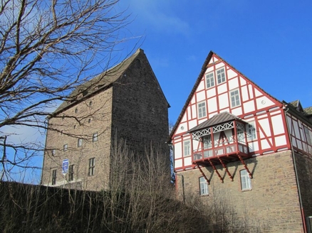 Rentmeisterhaus und Burg